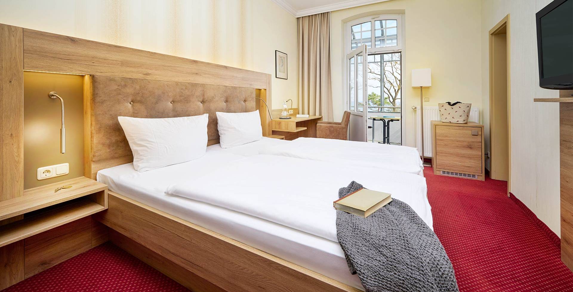 Doppelzimmer Meerseite mit Balkon