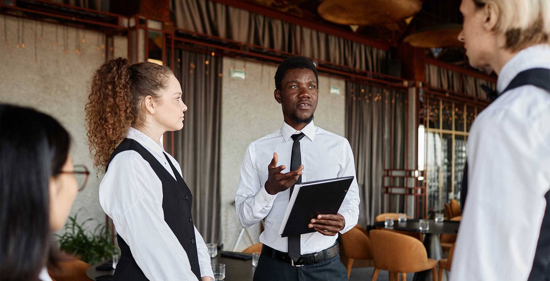 Gestalte mit uns außergewöhnliche Gästeerlebnisse als stellvertretende Restaurantleitung.